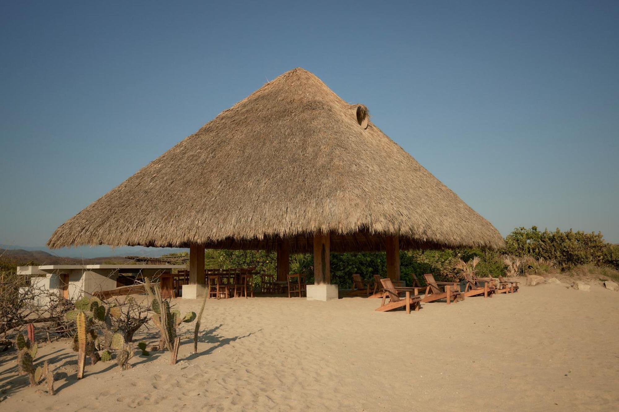 Punta Pajaros Hotel ปูแอร์โตเอสกอนดิโด ภายนอก รูปภาพ