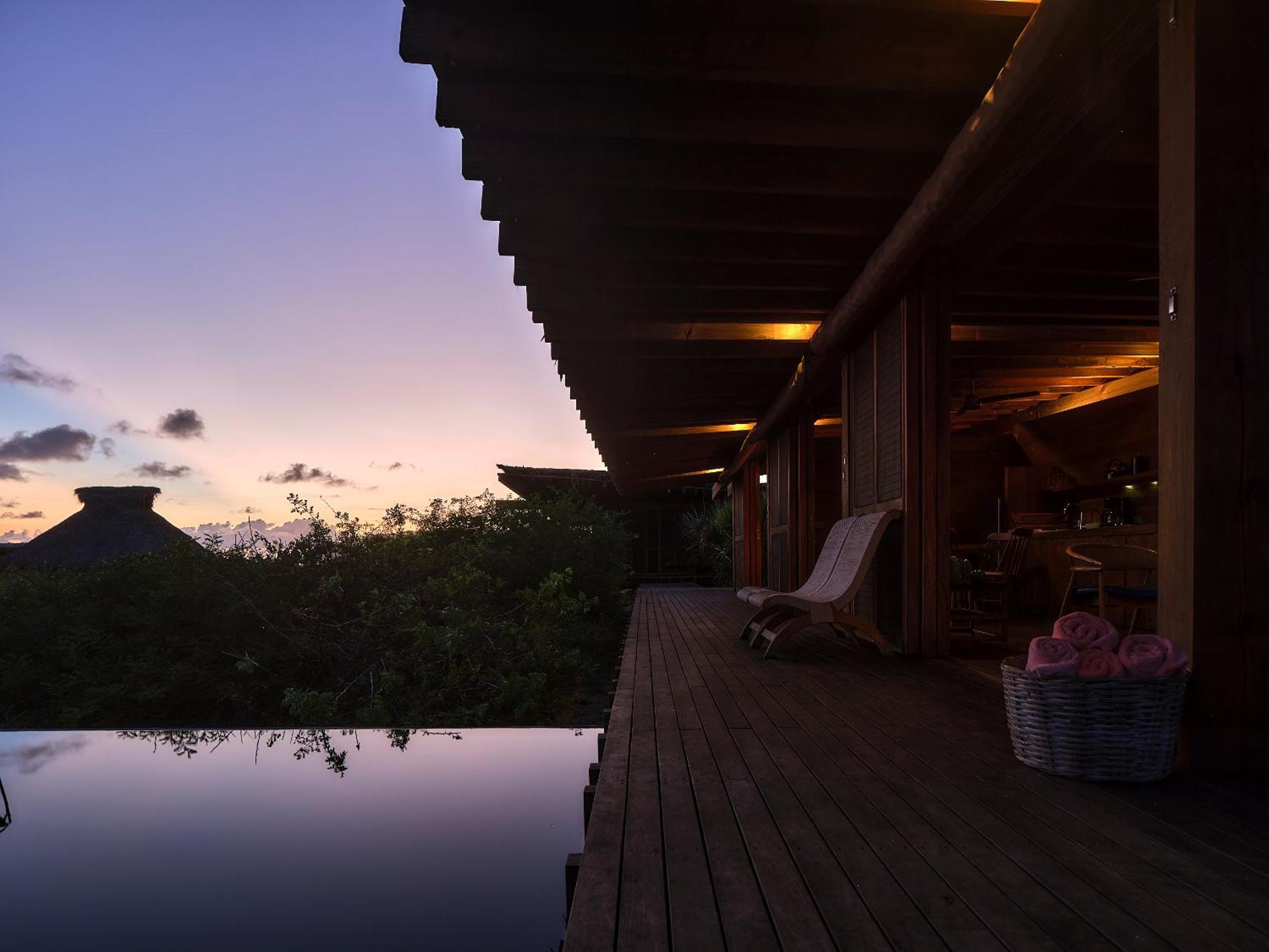 Punta Pajaros Hotel ปูแอร์โตเอสกอนดิโด ภายนอก รูปภาพ